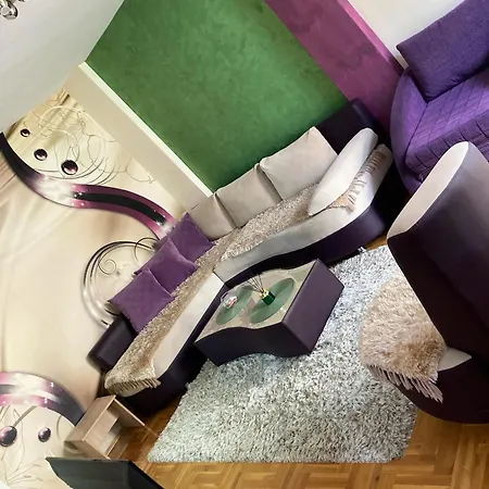 Aleksandar Apartman *